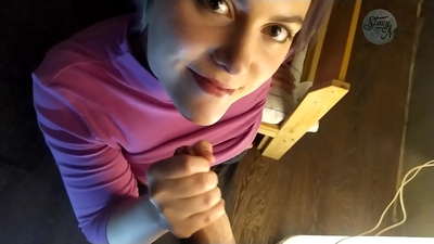 Típica pornografia doméstica russa com um enredo de pila e um bom gole profundo