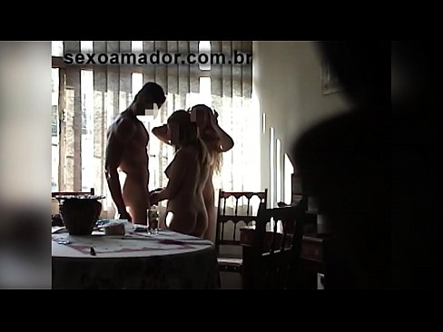 ❤️ Amigos sexuais convidam um homem gigante e um ménage à trois com ele ️❌ Porno duro em pt.xxxtophd.ru ❌