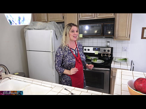 ❤️ A madrasta a ordenhá-lo na cozinha antes do seu encontro ️❌ Porno duro em pt.xxxtophd.ru ❌