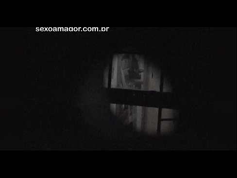 ❤️ Lourinho é filmado secretamente por um voyeur de bairro escondido atrás de tijolos ocos ️❌ Porno duro em pt.xxxtophd.ru ❌